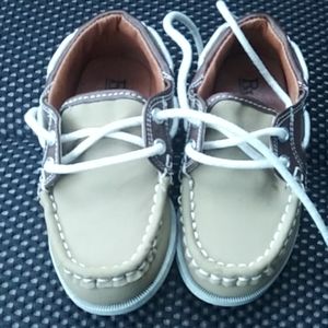 Boy shoes